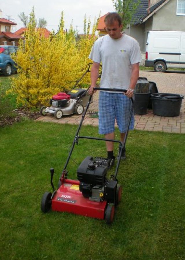 Fotografie sekání trávníku